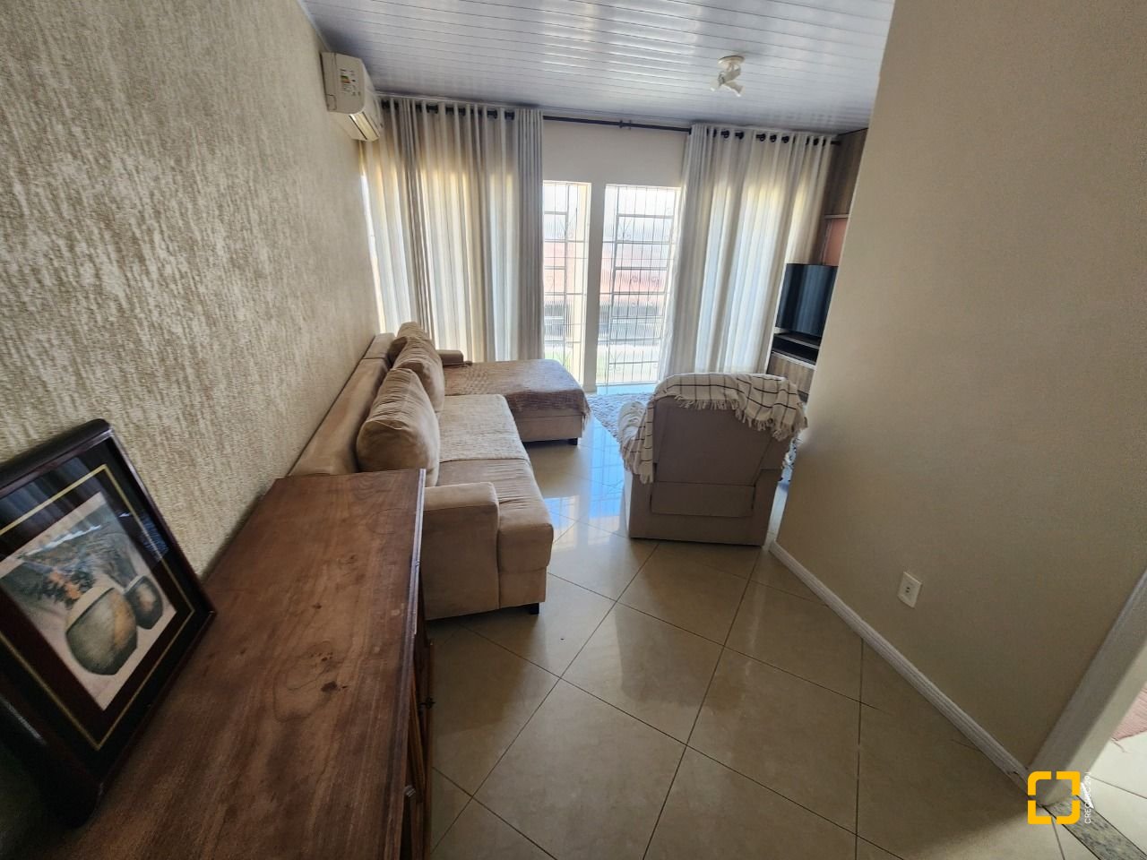 Casa com 120m², 4 quartos (sendo 1 suíte), 1 garagem, no bairro Centro em Florianópolis