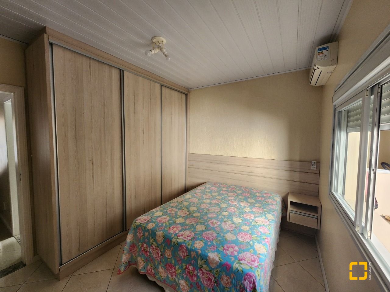 Casa com 120m², 4 quartos (sendo 1 suíte), 1 garagem, no bairro Centro em Florianópolis