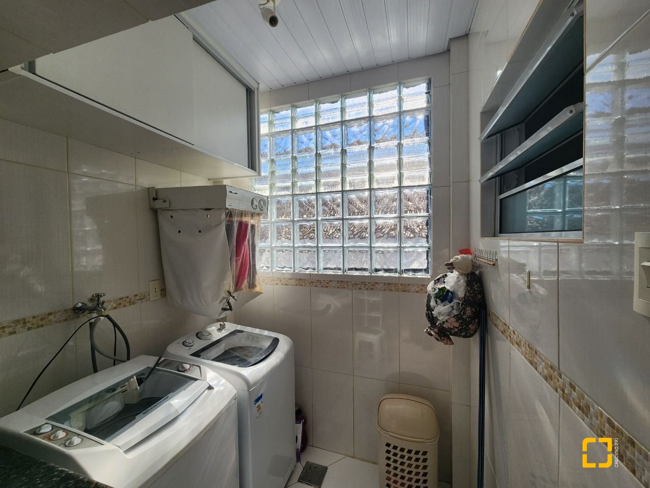 Casa com 120m², 4 quartos (sendo 1 suíte), 1 garagem, no bairro Centro em Florianópolis