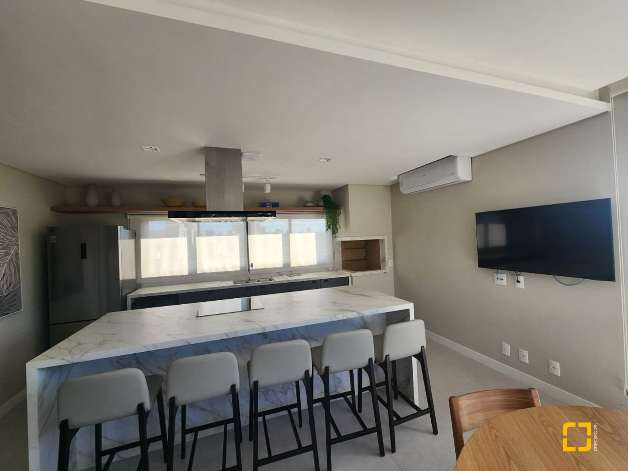 Apartamento com 57m², 1 quarto, 1 garagem, no bairro Centro em Florianópolis