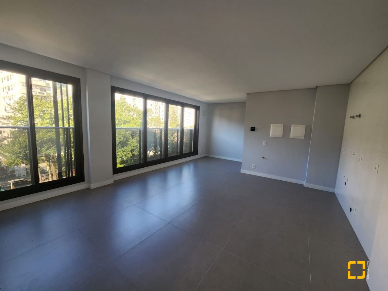 Apartamento com 57m², 1 quarto, 1 garagem, no bairro Centro em Florianópolis