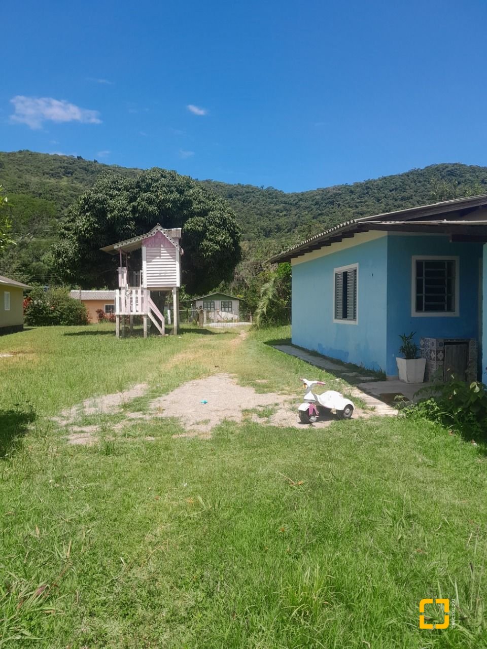 Sítio com 5280m², 4 quartos (sendo 1 suíte), no bairro Ratones em Florianópolis