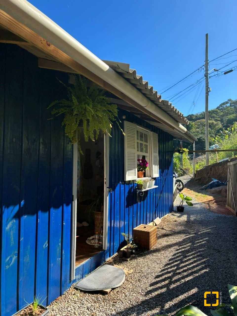 Casa com 90m², 2 quartos, 2 garagens, no bairro São Luiz em São José