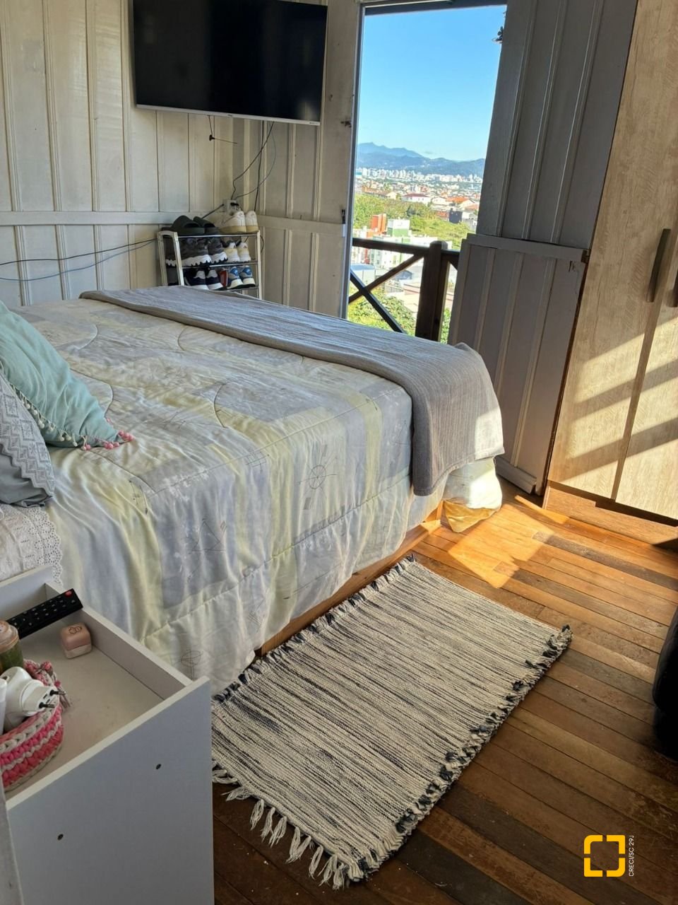 Casa com 90m², 2 quartos, 2 garagens, no bairro São Luiz em São José
