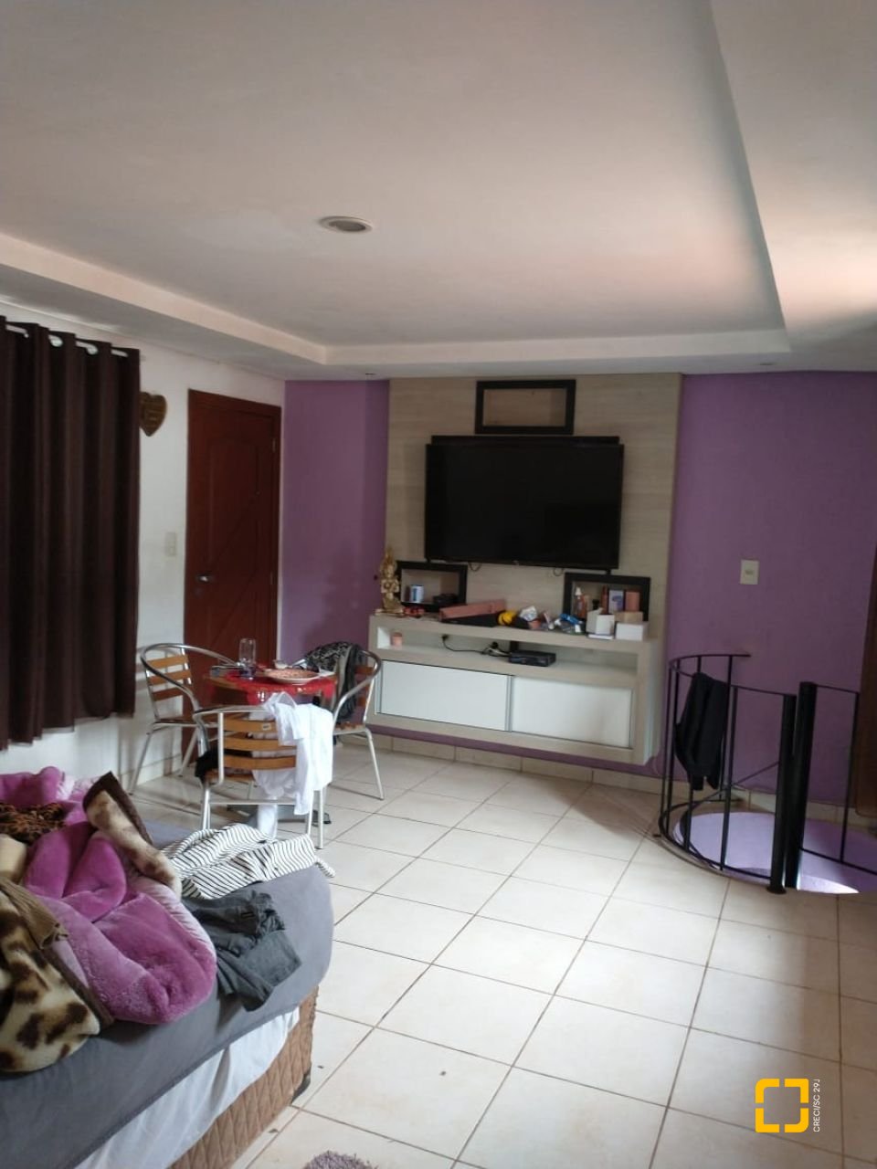 Casa com 119m², 6 quartos (sendo 2 suítes), 2 garagens, no bairro Saco dos Limões em Florianópolis