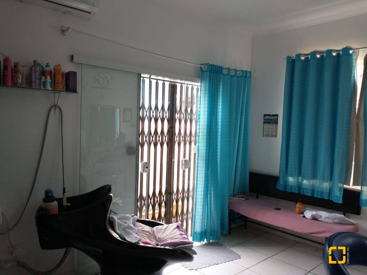Casa com 119m², 6 quartos (sendo 2 suítes), 2 garagens, no bairro Saco dos Limões em Florianópolis