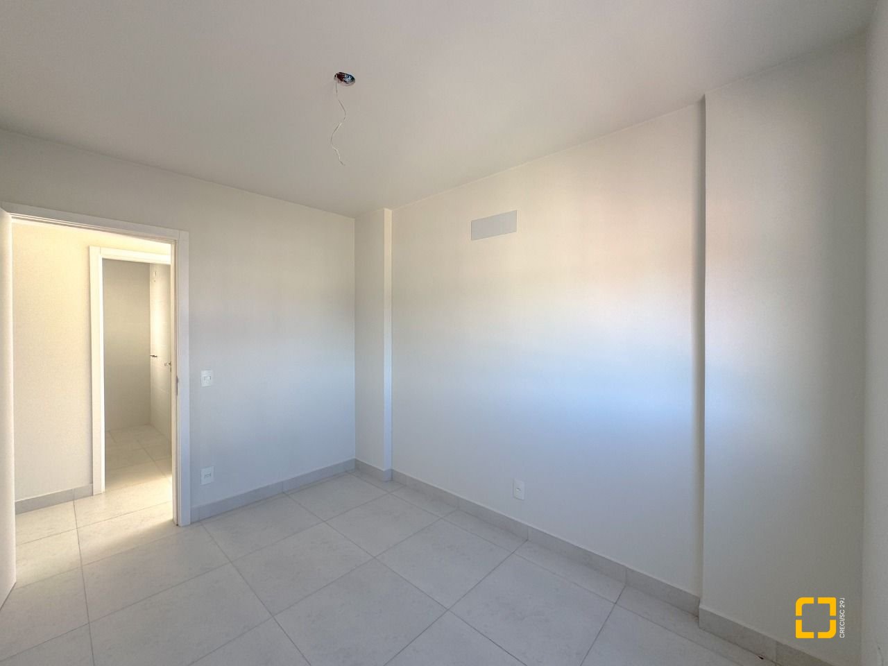 Cobertura com 156m², 4 quartos (sendo 1 suíte), 2 garagens, no bairro Agronômica em Florianópolis