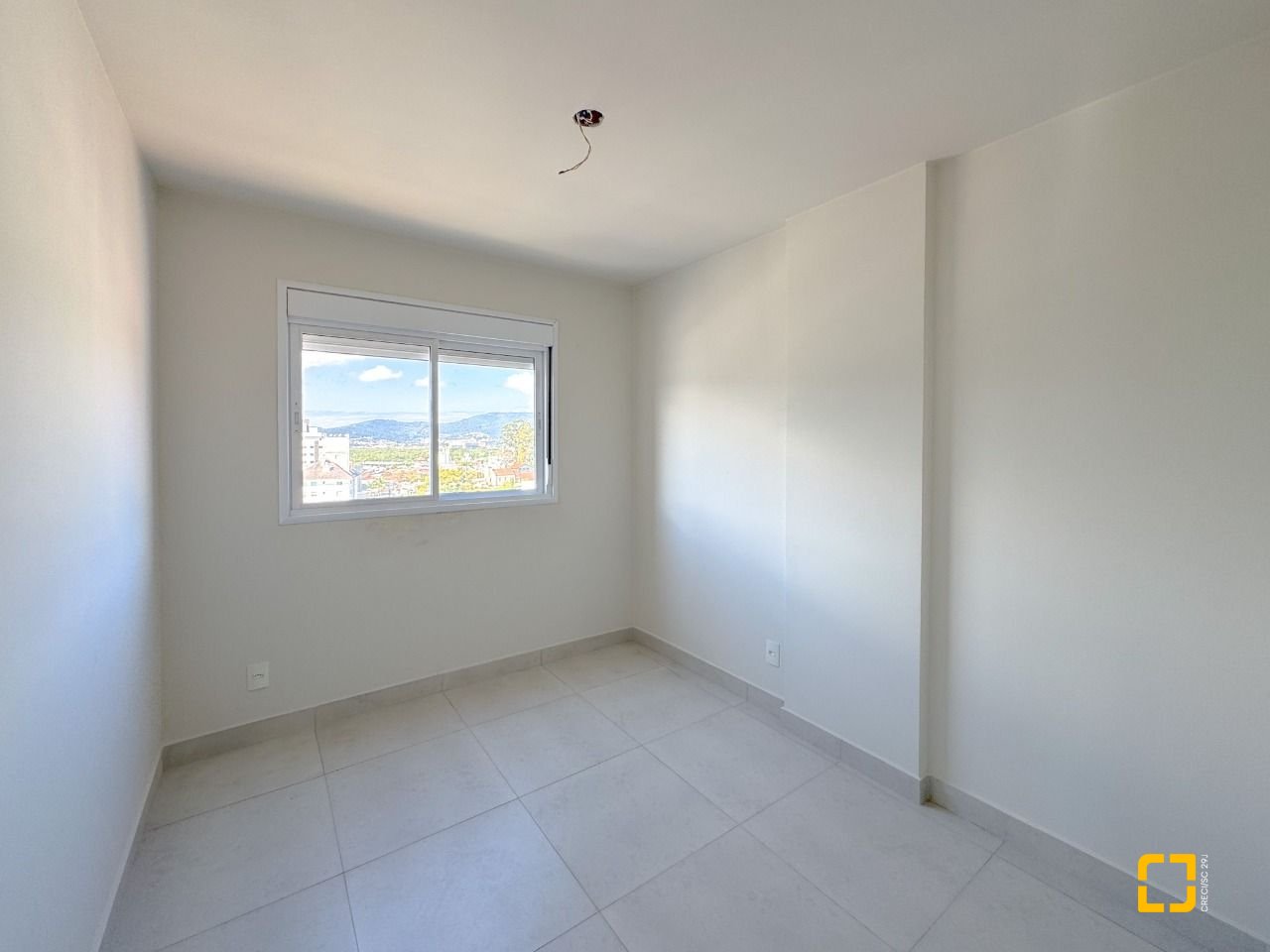 Cobertura com 156m², 4 quartos (sendo 1 suíte), 2 garagens, no bairro Agronômica em Florianópolis