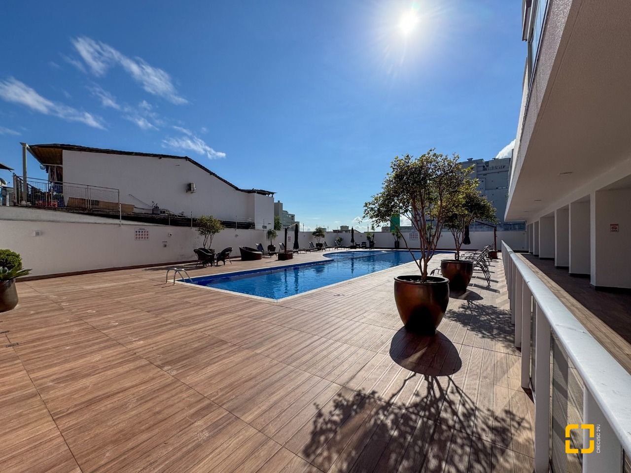 Cobertura com 156m², 4 quartos (sendo 1 suíte), 2 garagens, no bairro Agronômica em Florianópolis