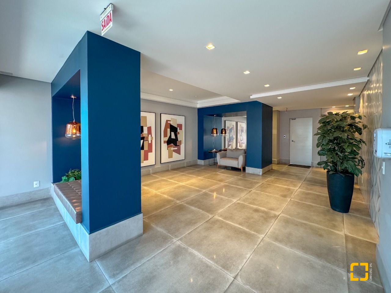 Cobertura com 156m², 4 quartos (sendo 1 suíte), 2 garagens, no bairro Agronômica em Florianópolis