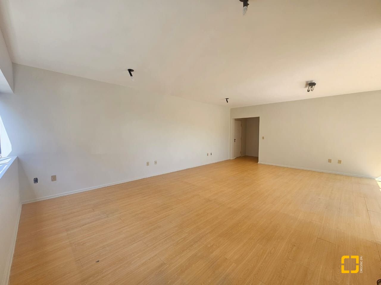 Sala com 60m², 1 garagem, no bairro Centro em Florianópolis