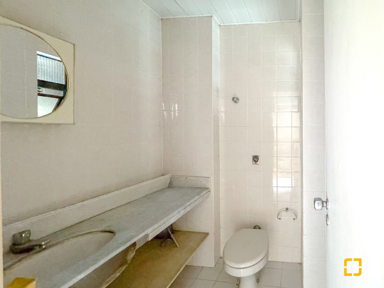 Sala com 60m², 1 garagem, no bairro Centro em Florianópolis