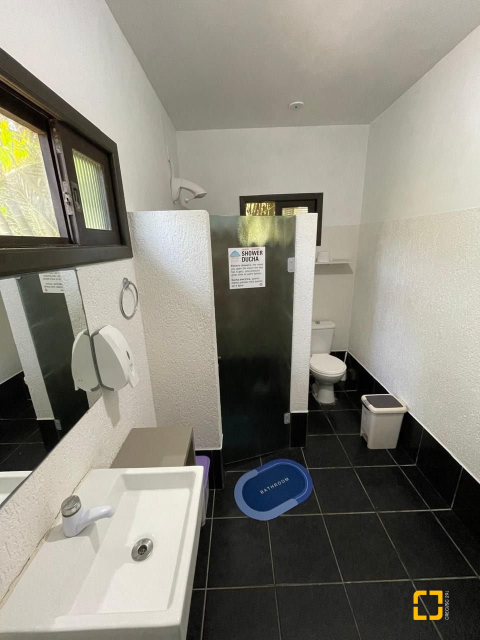 Hotel com 228m², 11 quartos, no bairro Barra da Lagoa em Florianópolis