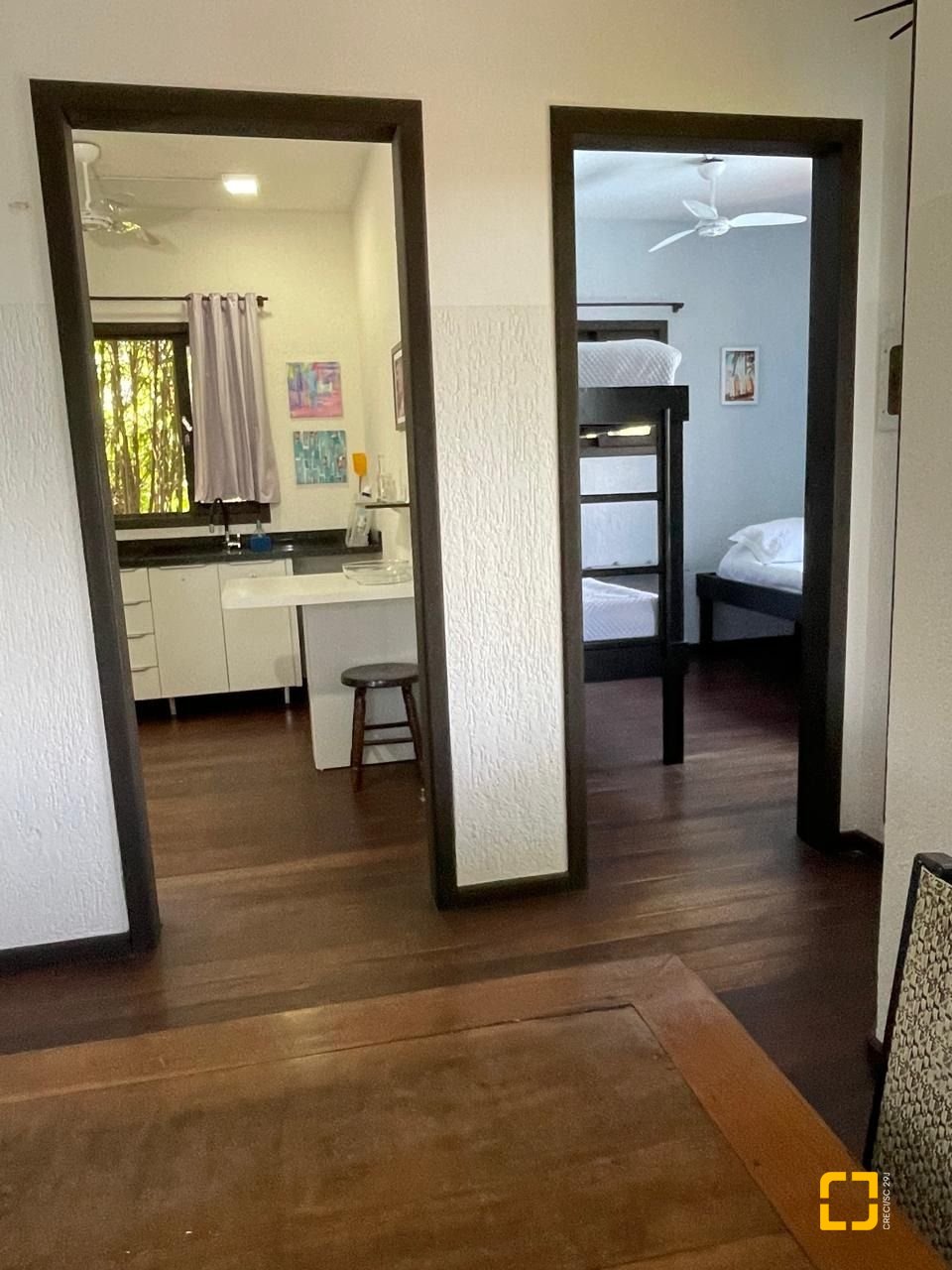 Hotel com 228m², 11 quartos, no bairro Barra da Lagoa em Florianópolis