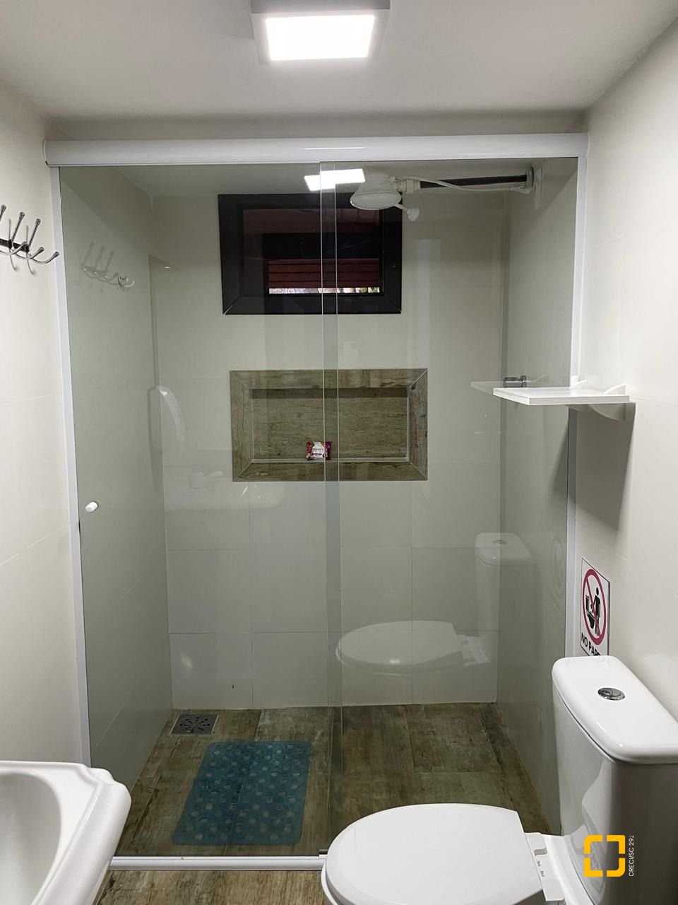 Hotel com 228m², 11 quartos, no bairro Barra da Lagoa em Florianópolis