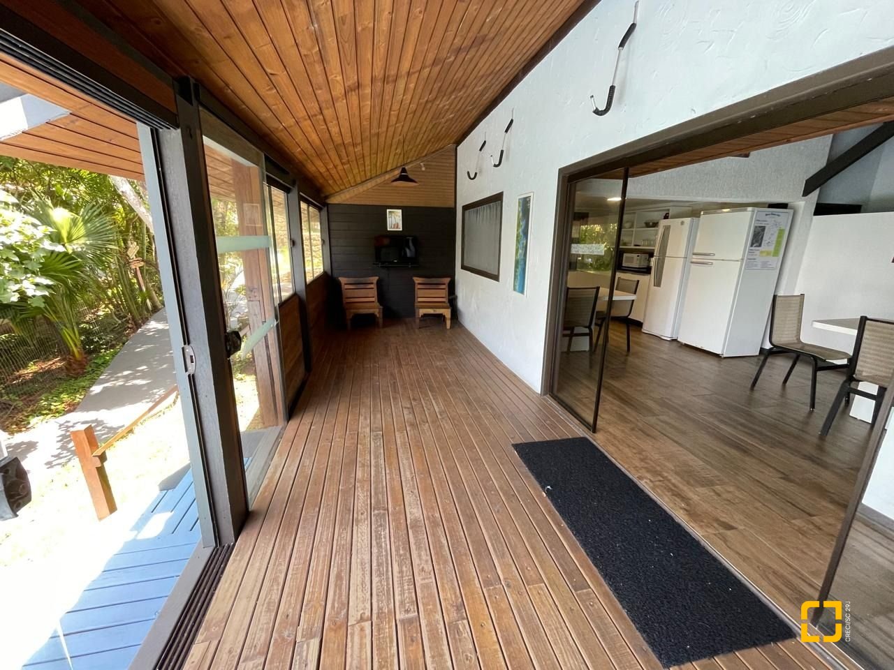 Hotel com 228m², 11 quartos, no bairro Barra da Lagoa em Florianópolis