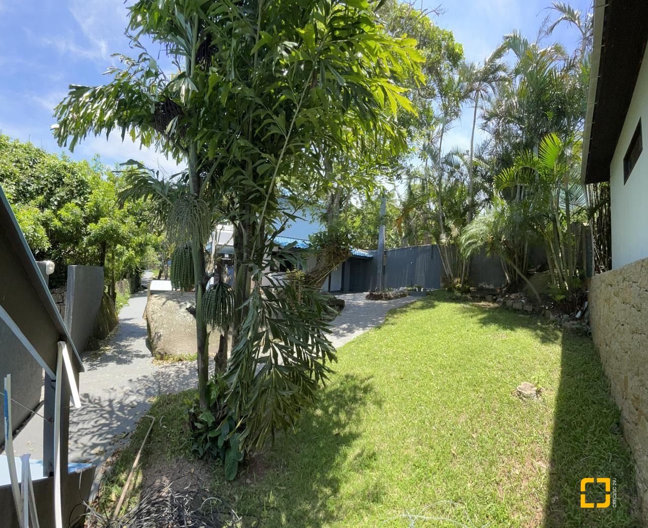 Hotel com 228m², 11 quartos, no bairro Barra da Lagoa em Florianópolis