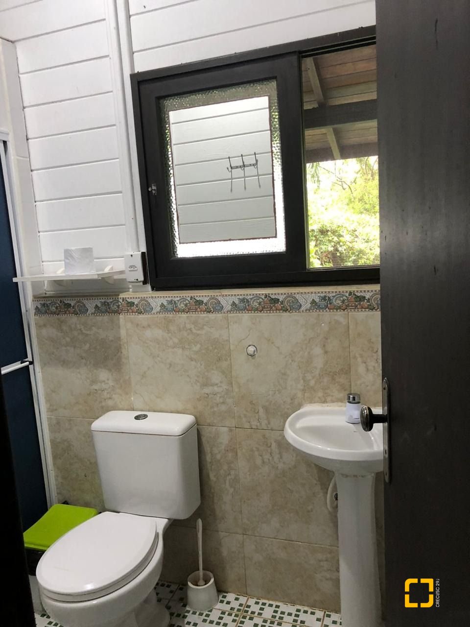 Hotel com 228m², 11 quartos, no bairro Barra da Lagoa em Florianópolis