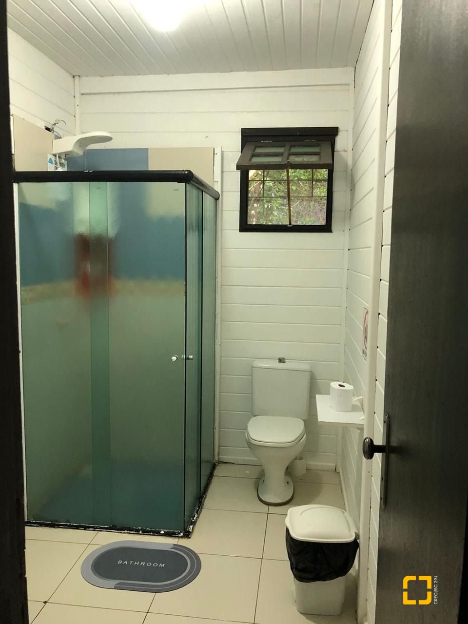 Hotel com 228m², 11 quartos, no bairro Barra da Lagoa em Florianópolis