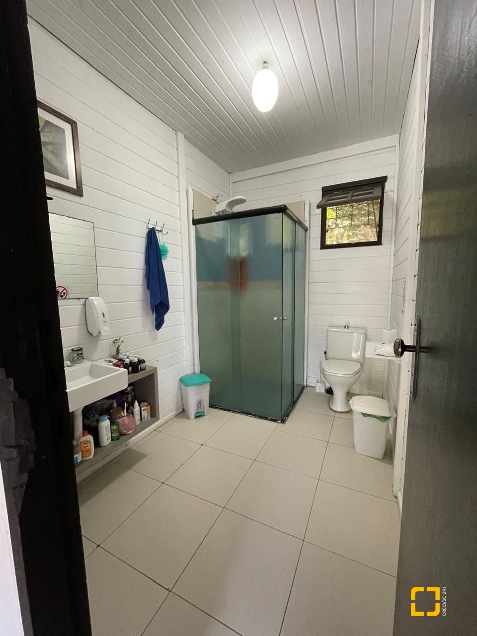 Hotel com 228m², 11 quartos, no bairro Barra da Lagoa em Florianópolis