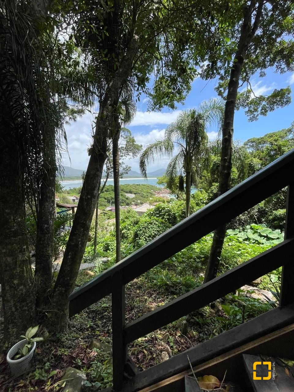 Hotel com 228m², 11 quartos, no bairro Barra da Lagoa em Florianópolis