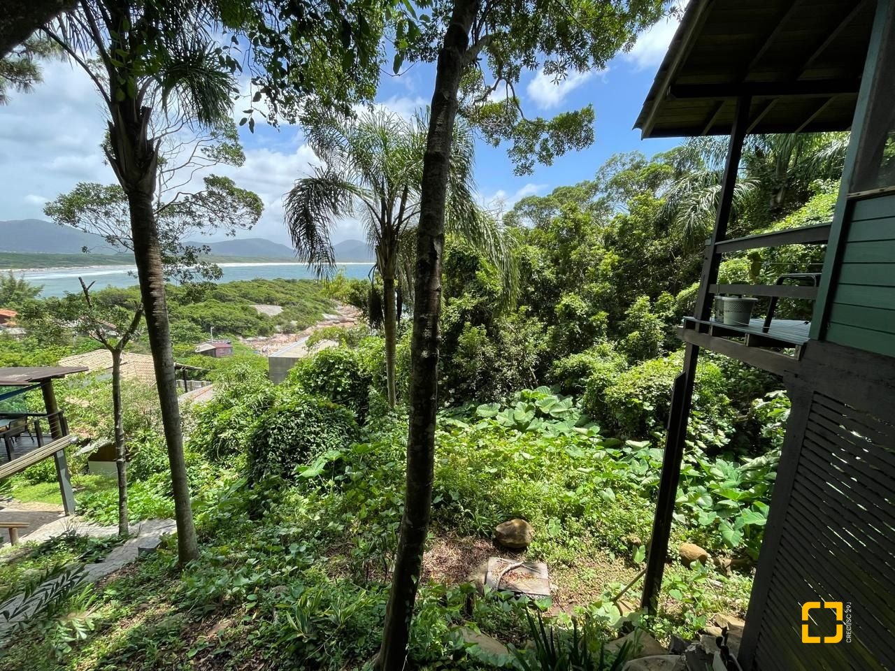 Hotel com 228m², 11 quartos, no bairro Barra da Lagoa em Florianópolis