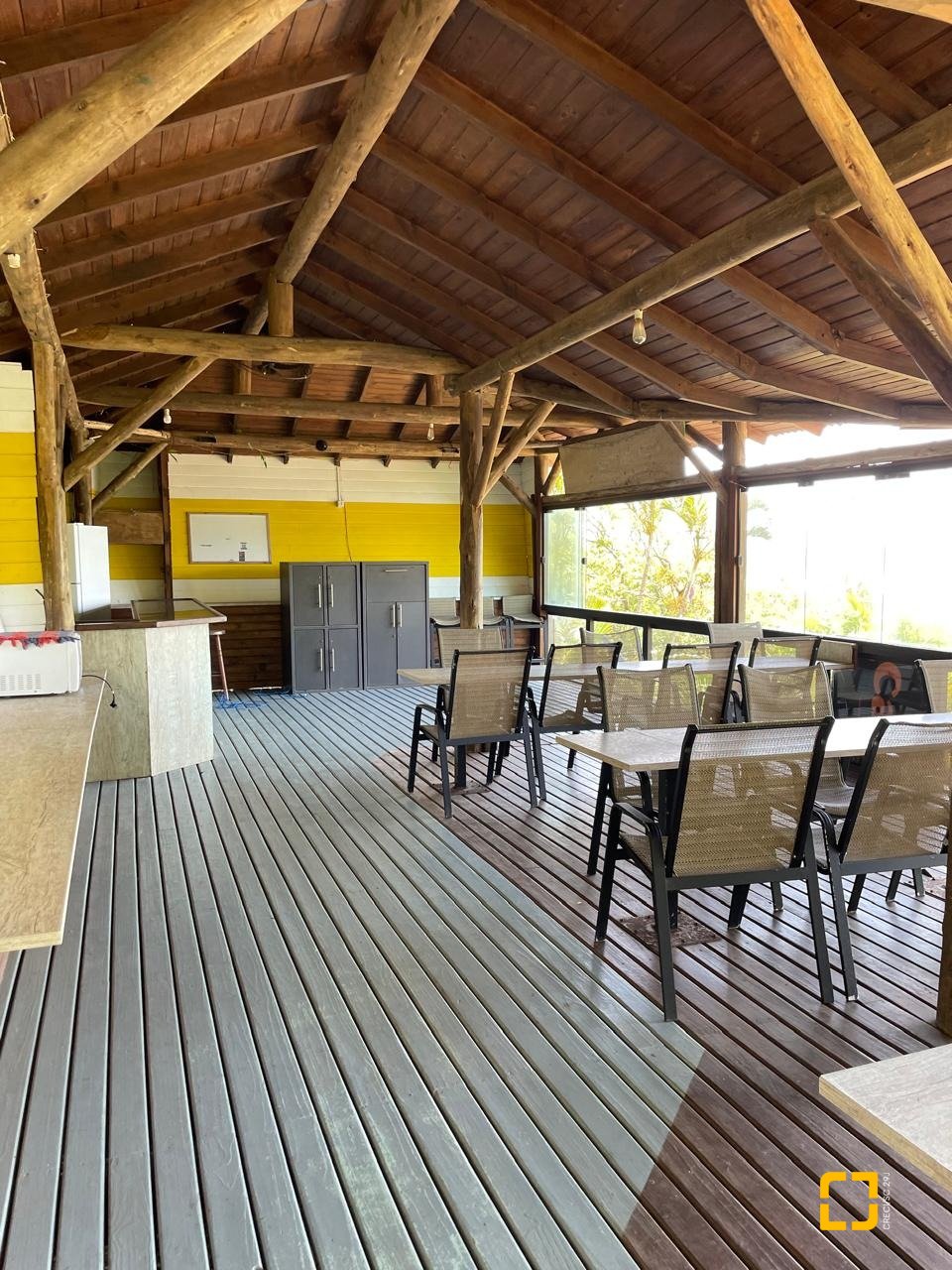 Hotel com 228m², 11 quartos, no bairro Barra da Lagoa em Florianópolis