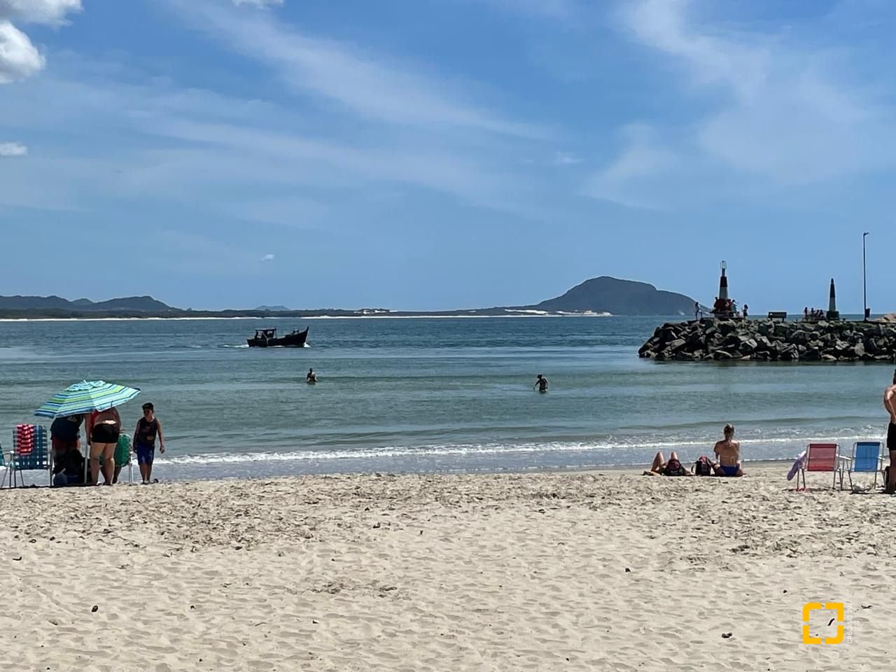 Hotel com 228m², 11 quartos, no bairro Barra da Lagoa em Florianópolis