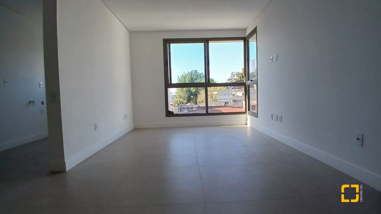 Apartamento com 69m², 3 quartos (sendo 1 suíte), 1 garagem, no bairro Estreito em Florianópolis