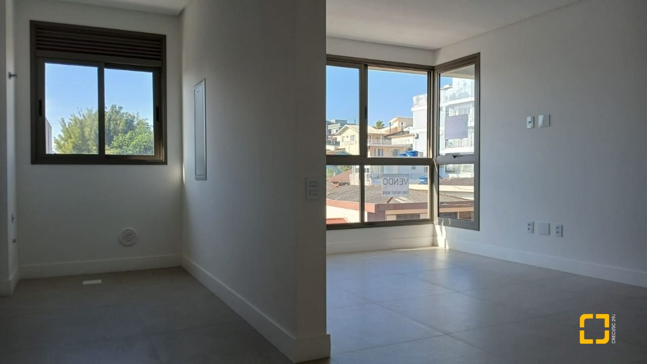 Apartamento com 69m², 3 quartos (sendo 1 suíte), 1 garagem, no bairro Estreito em Florianópolis