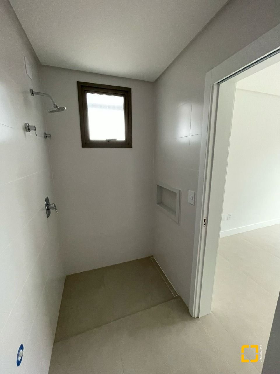 Apartamento com 69m², 3 quartos (sendo 1 suíte), 1 garagem, no bairro Estreito em Florianópolis