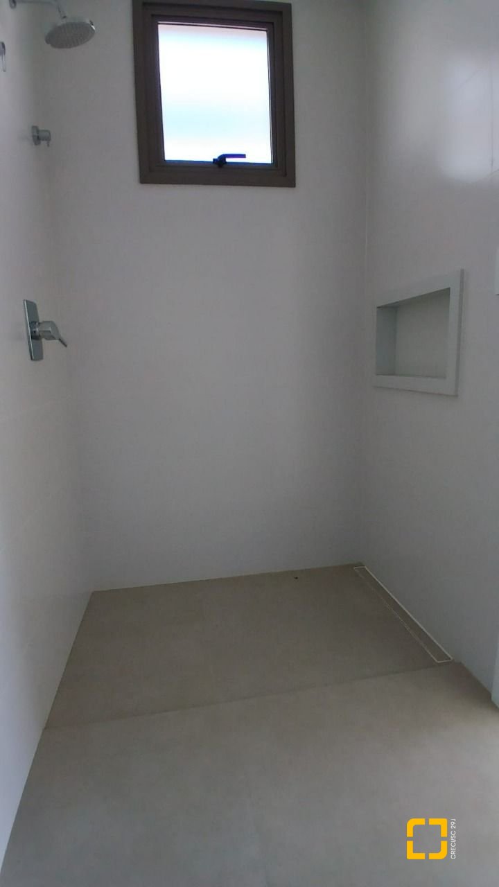 Apartamento com 69m², 3 quartos (sendo 1 suíte), 1 garagem, no bairro Estreito em Florianópolis
