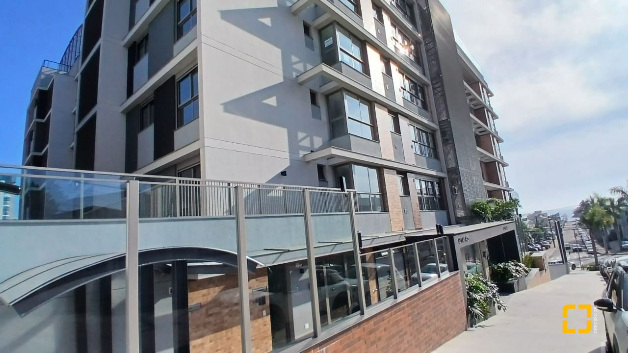 Apartamento com 69m², 3 quartos (sendo 1 suíte), 1 garagem, no bairro Estreito em Florianópolis