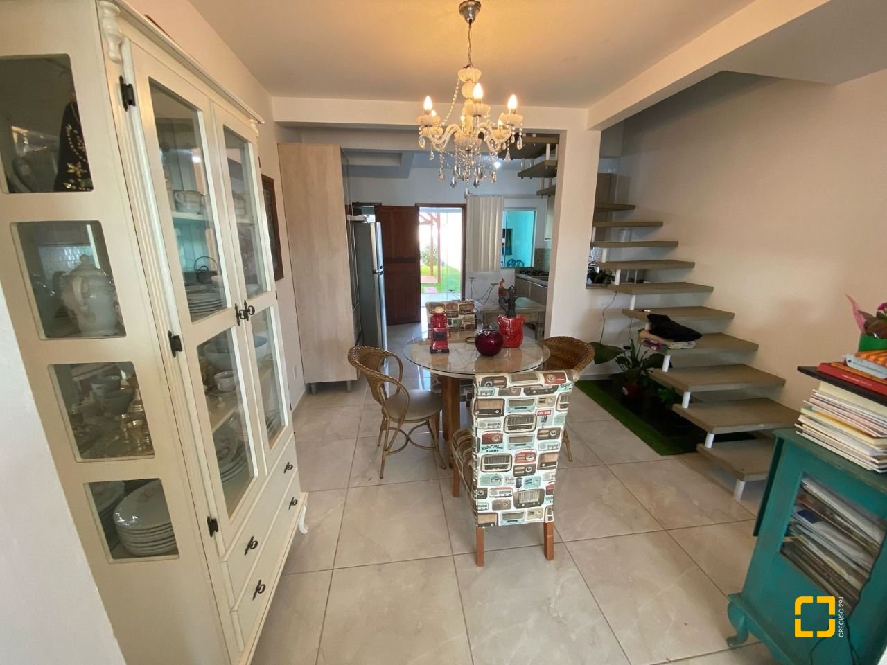 Casa com 91m², 4 quartos (sendo 2 suítes), 2 garagens, no bairro Ingleses em Florianópolis