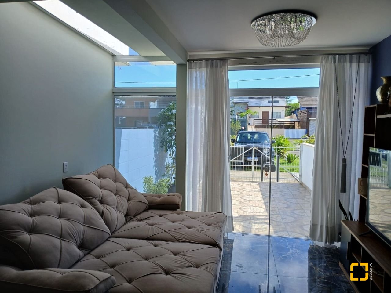 Casa com 91m², 4 quartos (sendo 2 suítes), 2 garagens, no bairro Ingleses em Florianópolis