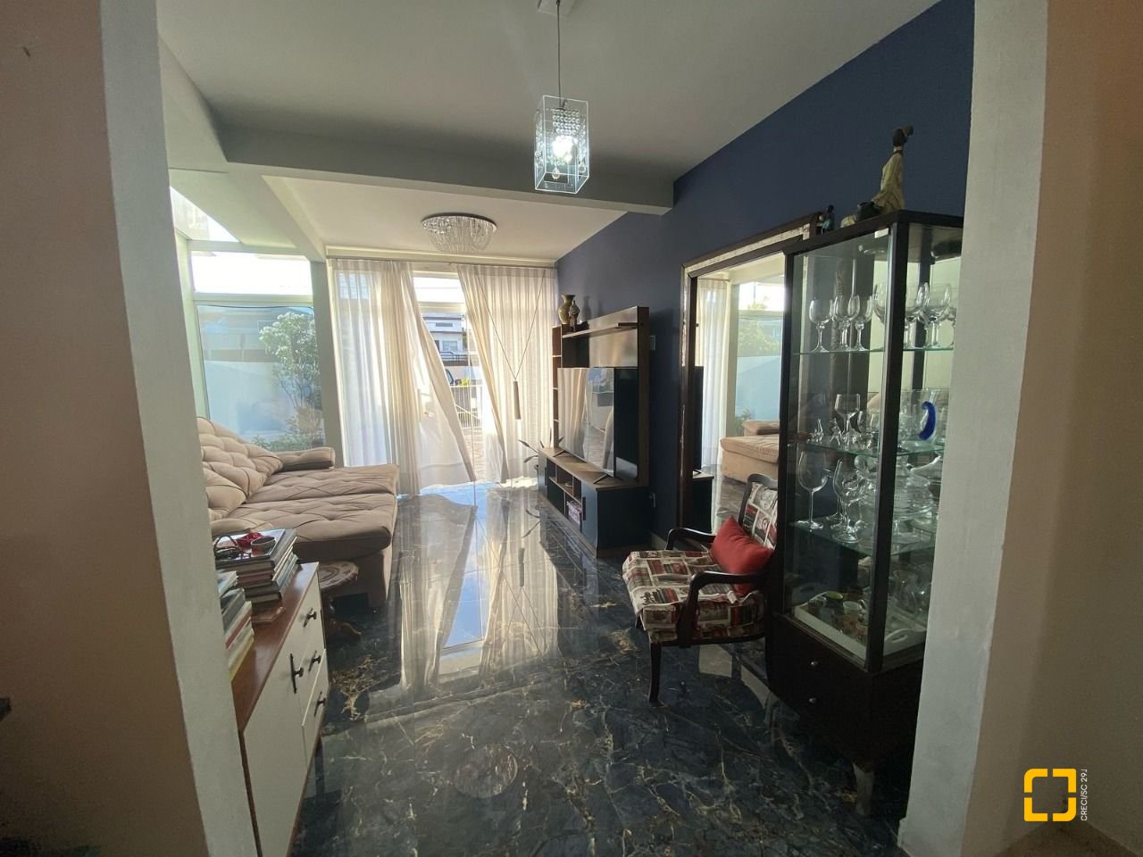 Casa com 91m², 4 quartos (sendo 2 suítes), 2 garagens, no bairro Ingleses em Florianópolis