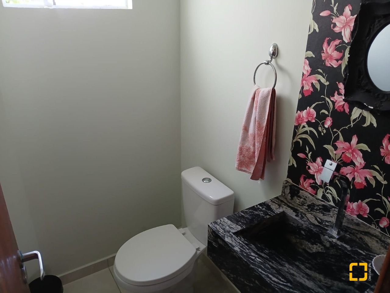 Casa com 91m², 4 quartos (sendo 2 suítes), 2 garagens, no bairro Ingleses em Florianópolis