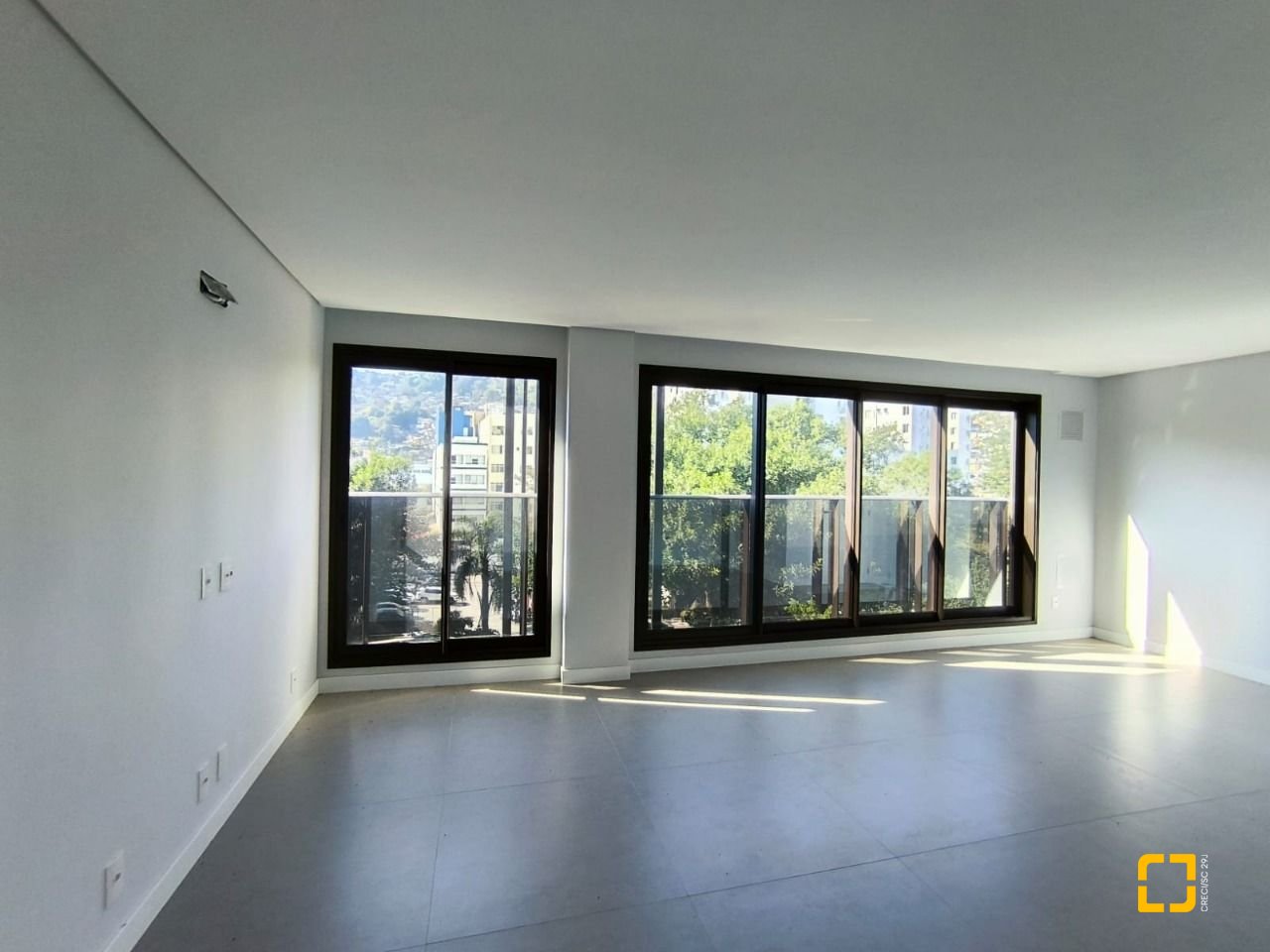 Apartamento com 57m², 1 quarto, 1 garagem, no bairro Centro em Florianópolis