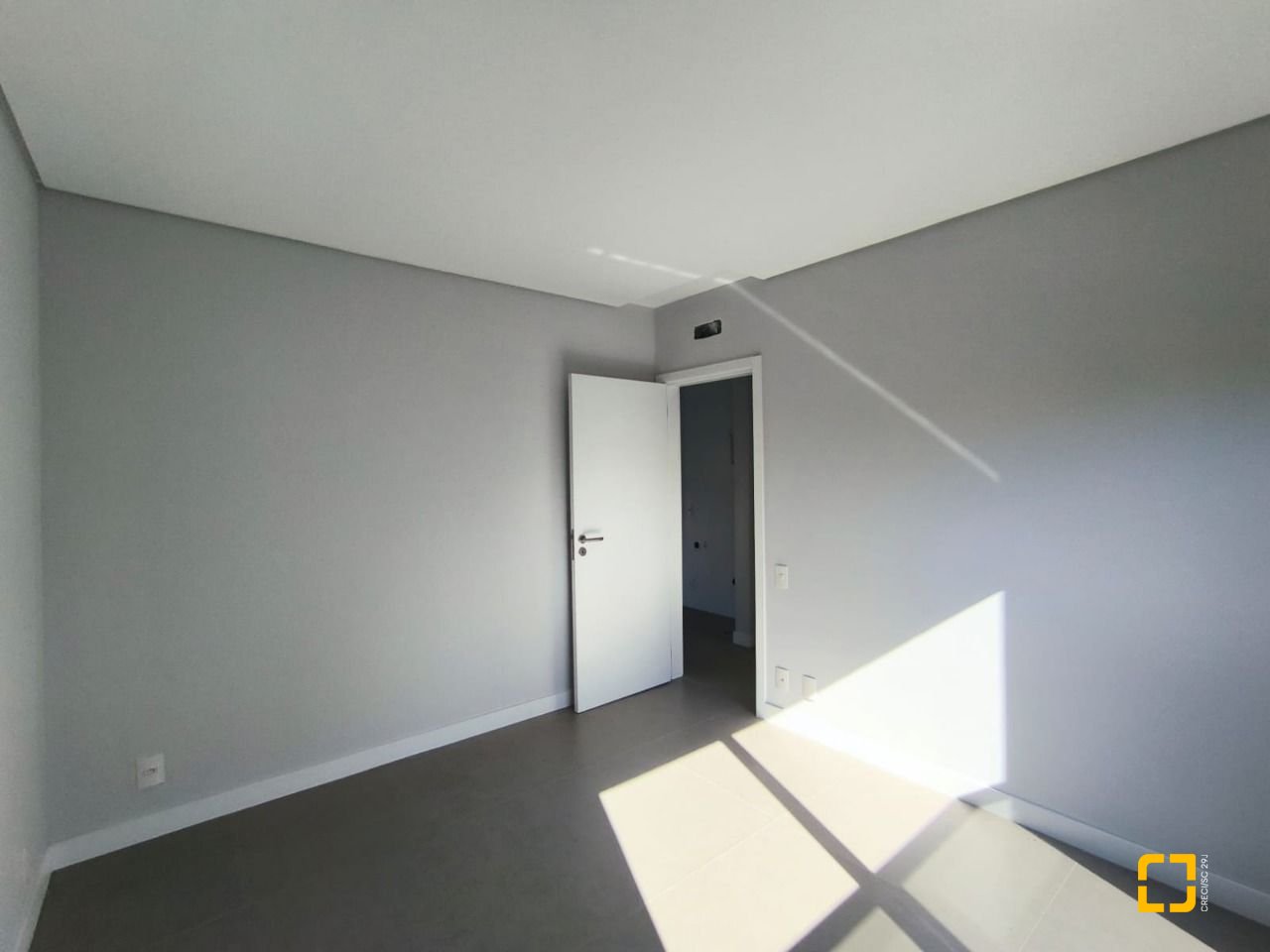 Apartamento com 57m², 1 quarto, 1 garagem, no bairro Centro em Florianópolis