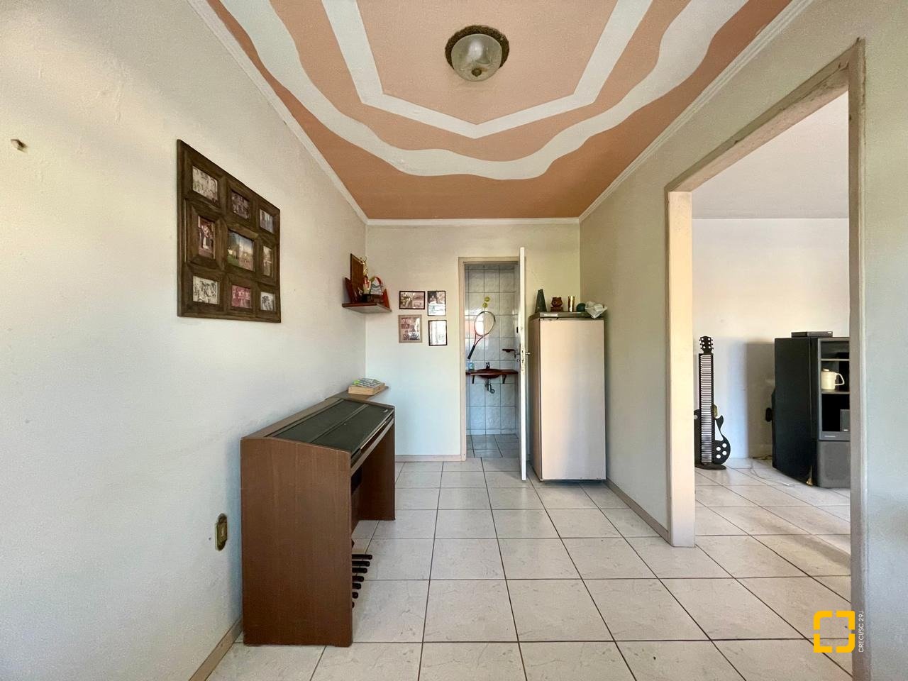 Casa com 225m², 7 quartos (sendo 2 suítes), 4 garagens, no bairro Santinho em Florianópolis