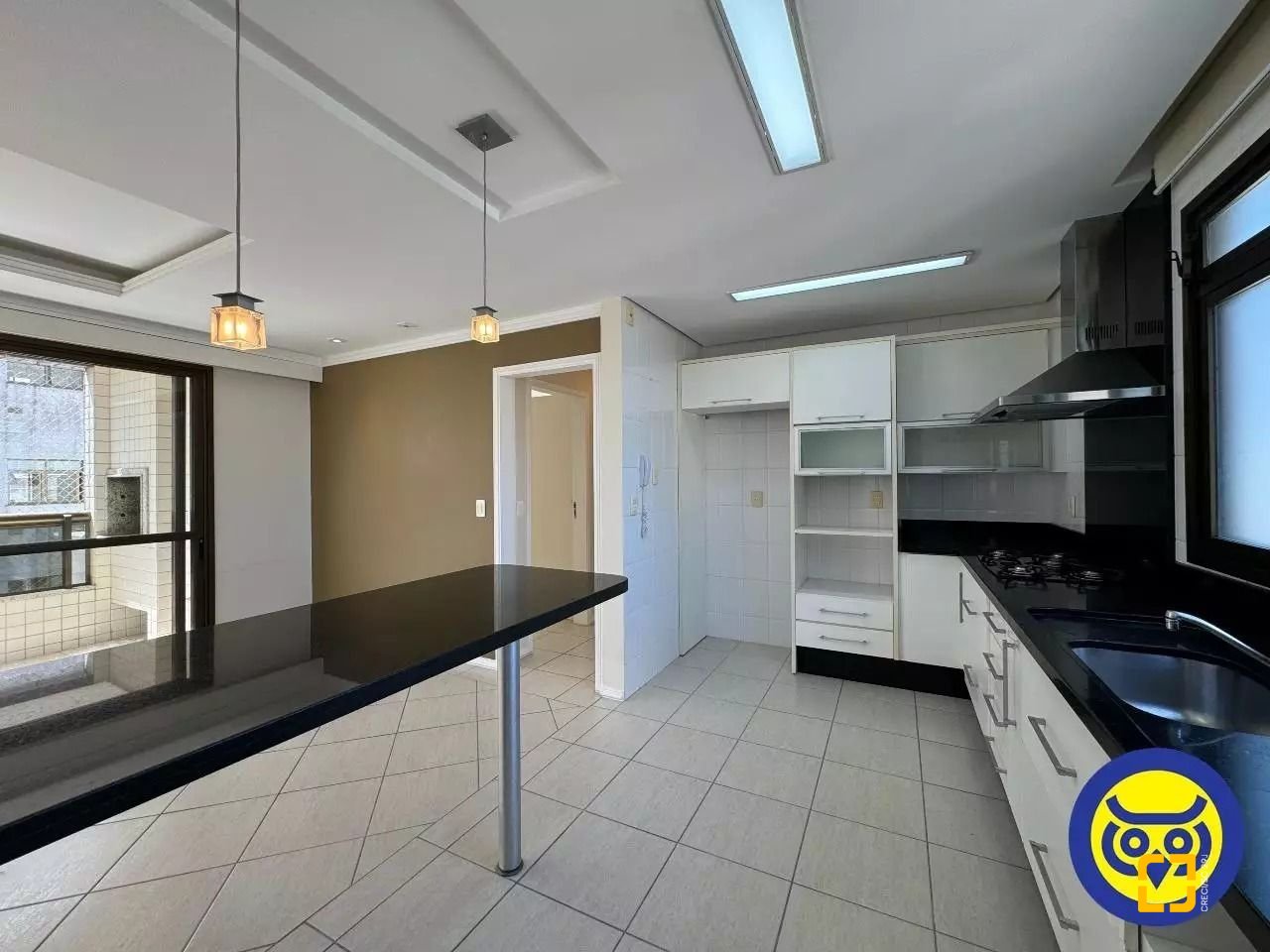 Apartamento com 110m², 3 quartos (sendo 1 suíte), no bairro Centro em Florianópolis