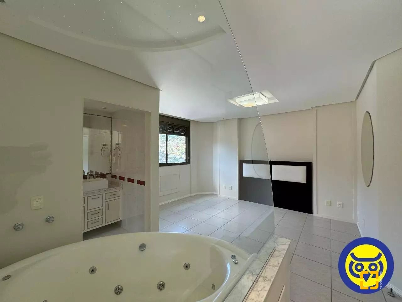 Apartamento com 110m², 3 quartos (sendo 1 suíte), no bairro Centro em Florianópolis