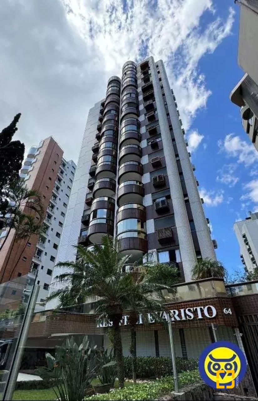 Apartamento com 110m², 3 quartos (sendo 1 suíte), no bairro Centro em Florianópolis