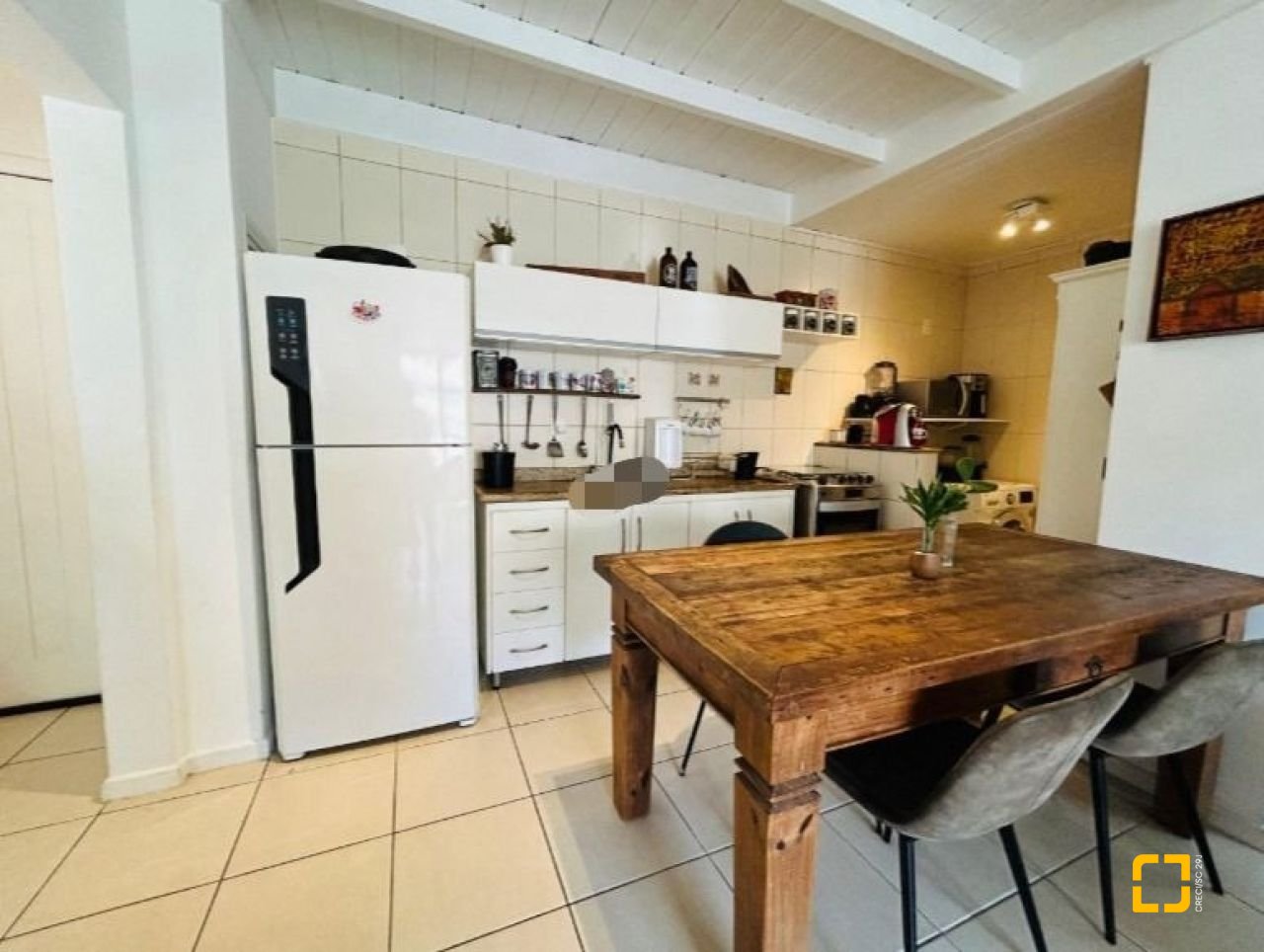 Apartamento com 72m², 3 quartos (sendo 1 suíte), 1 garagem, no bairro Lagoa de Conceição em Florianópolis