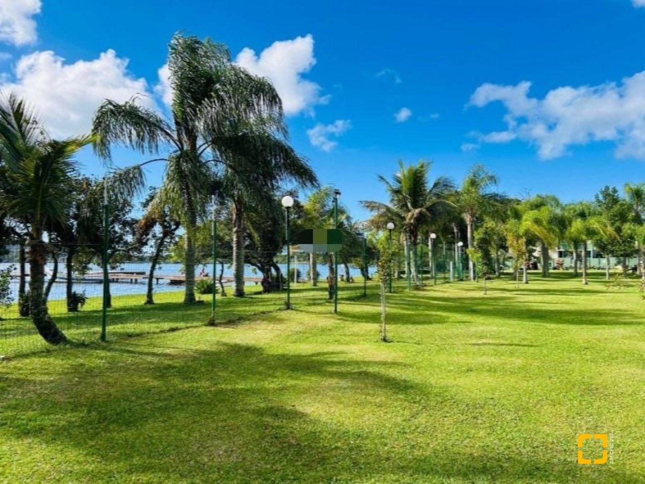 Apartamento com 72m², 3 quartos (sendo 1 suíte), 1 garagem, no bairro Lagoa de Conceição em Florianópolis