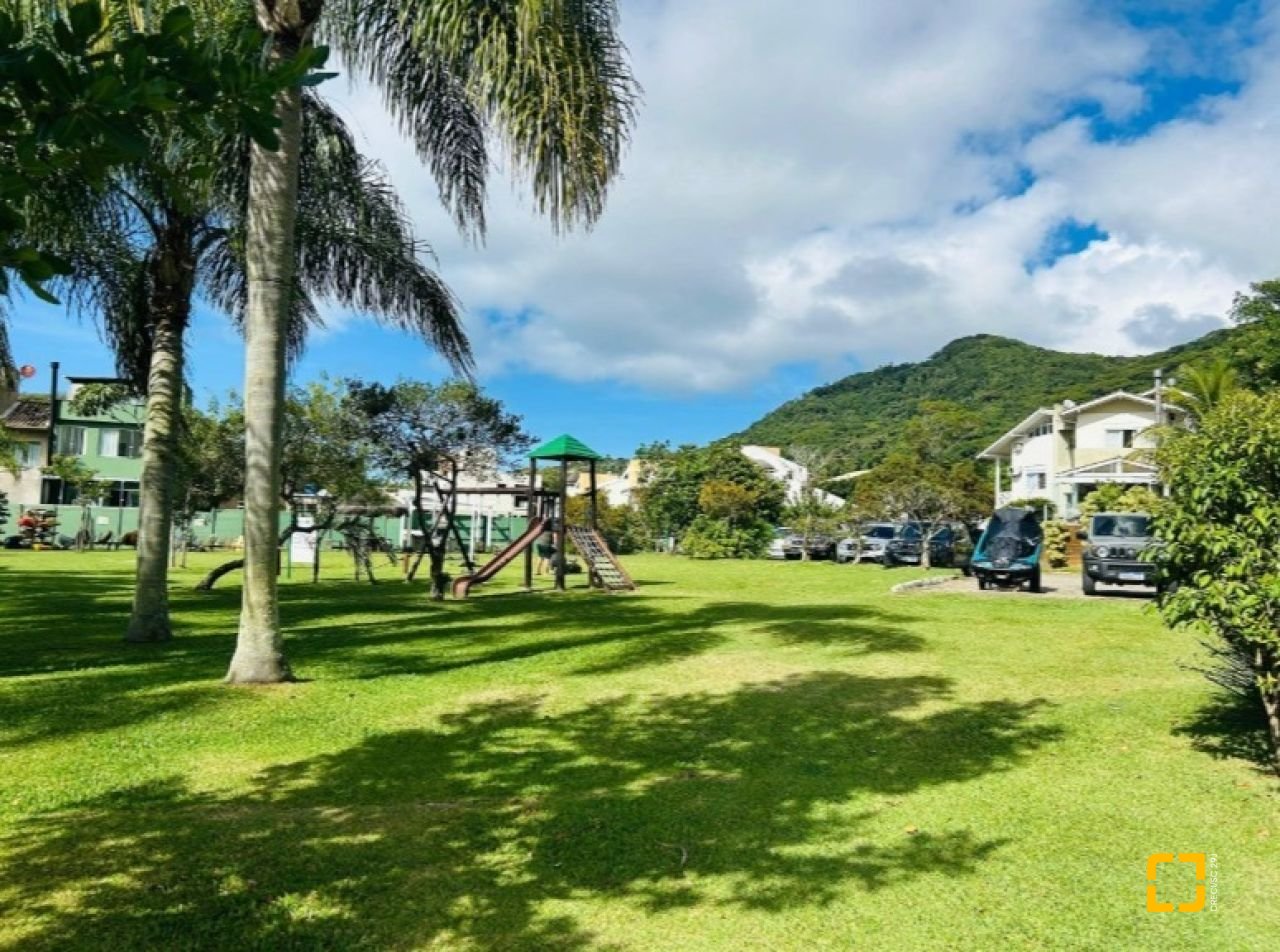 Apartamento com 72m², 3 quartos (sendo 1 suíte), 1 garagem, no bairro Lagoa de Conceição em Florianópolis
