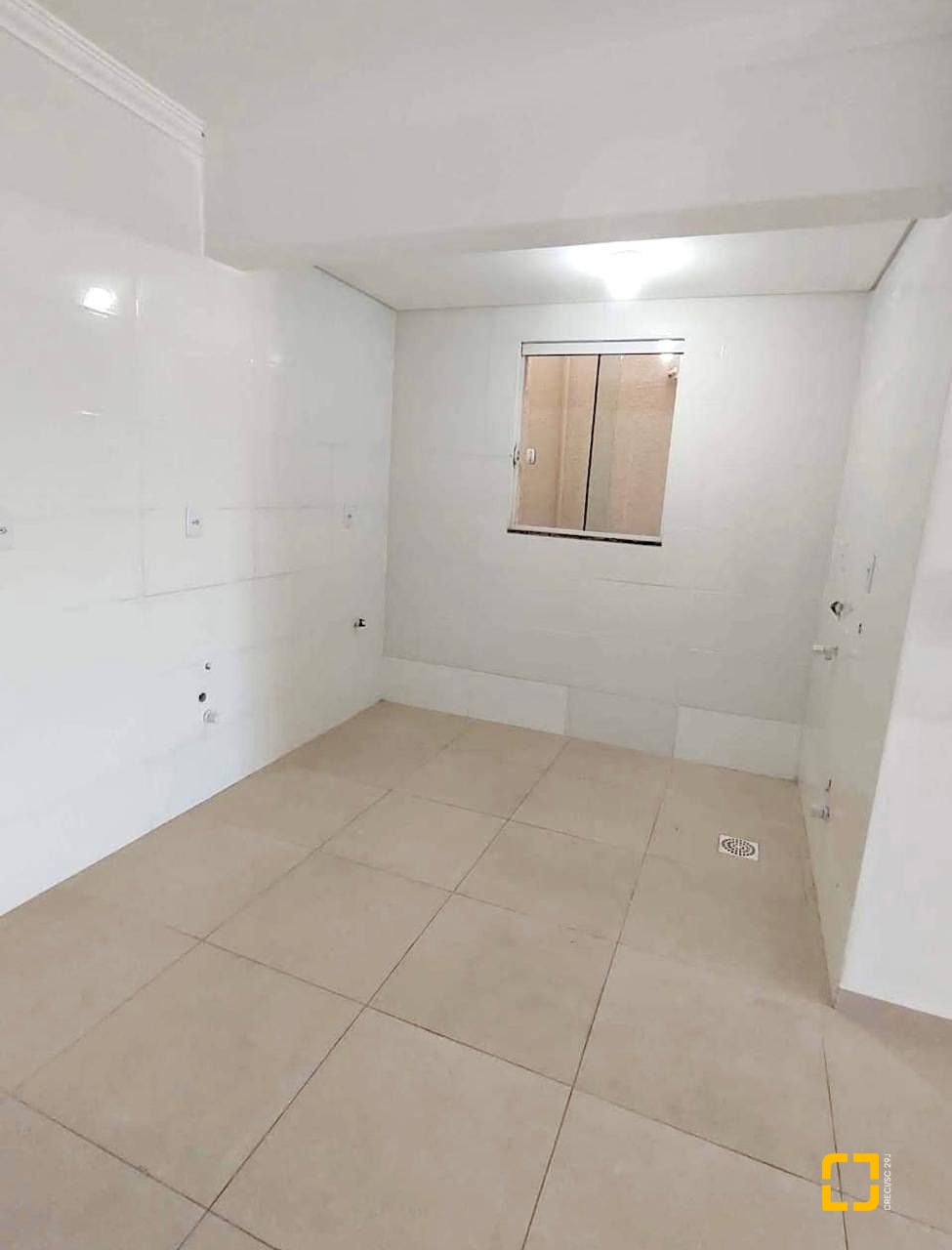 Apartamento com 84m², 4 quartos (sendo 1 suíte), 1 garagem, no bairro Ingleses em Florianópolis