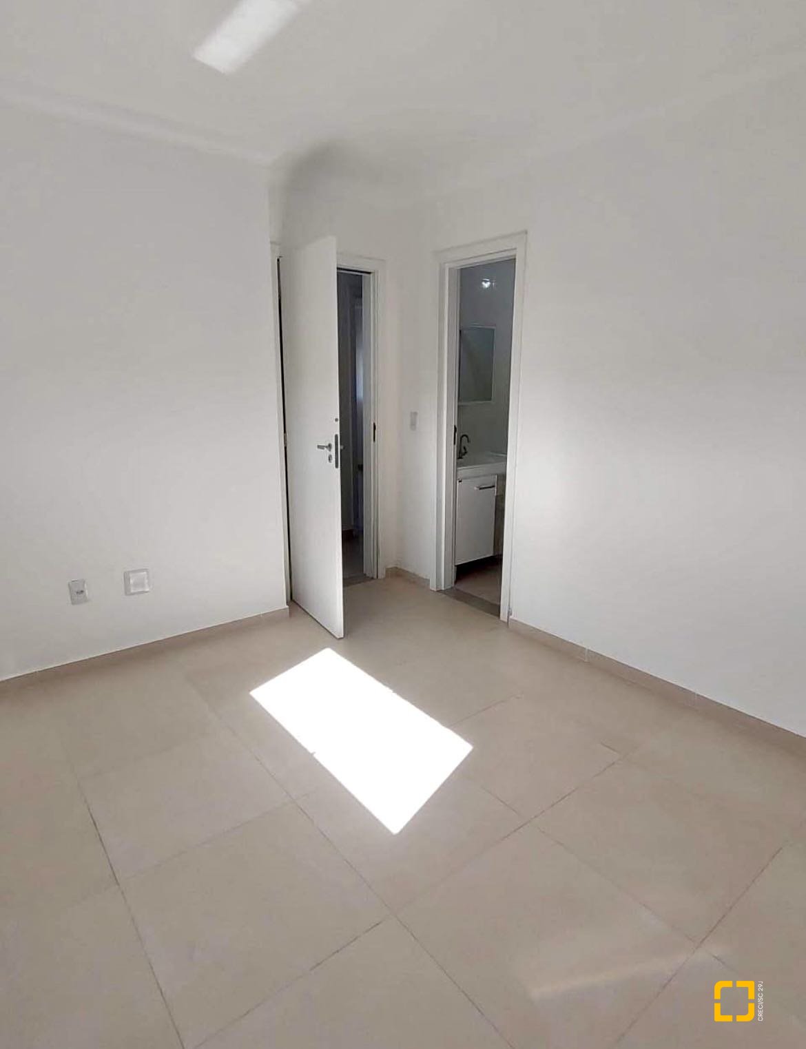 Apartamento com 84m², 4 quartos (sendo 1 suíte), 1 garagem, no bairro Ingleses em Florianópolis