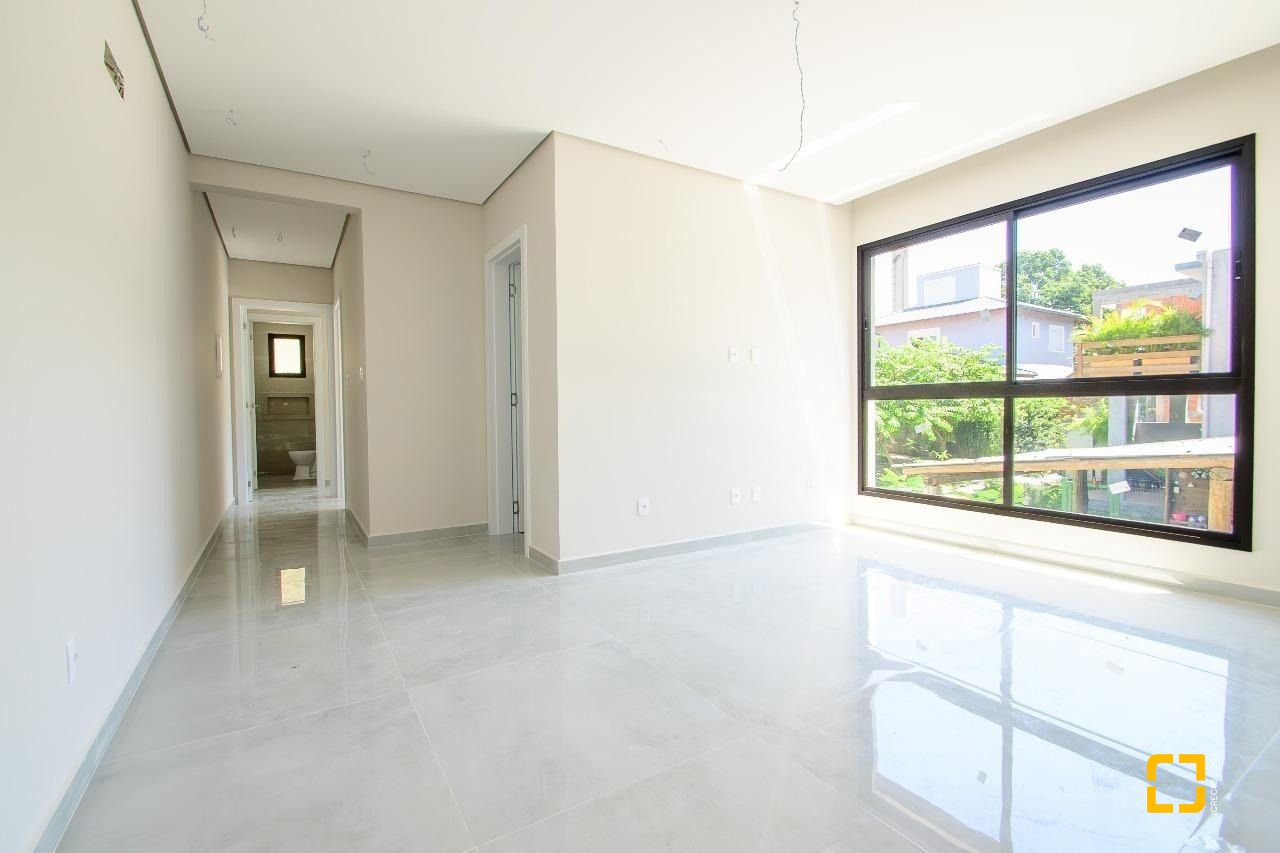 Apartamento com 63m², 3 quartos (sendo 1 suíte), 1 garagem, no bairro Santinho em Florianópolis
