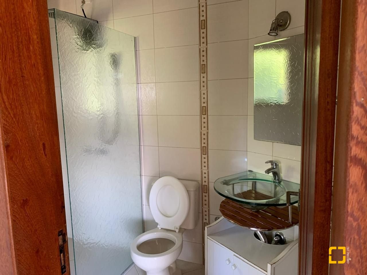 Casa com 200m², 4 quartos (sendo 1 suíte), 2 garagens, no bairro Lagoa da Conceição em Florianópolis
